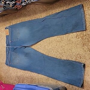 Vintage 2000s Levi's 518 Super low bootcut jeans s
